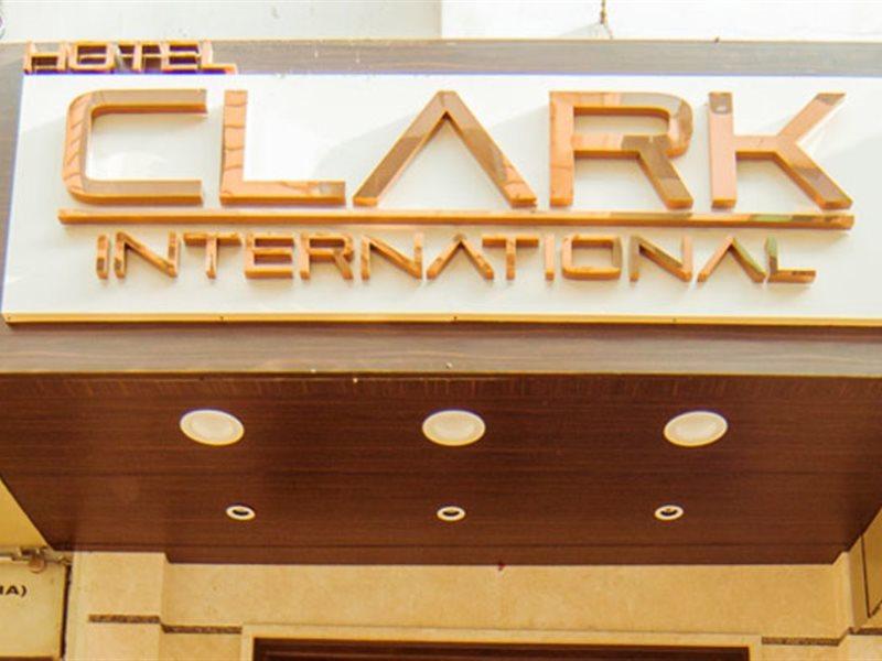 Clark International Hotel Deli Exterior foto